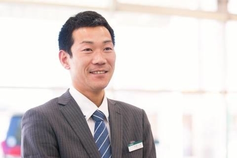 《延時店 営業スタッフ 平岡》
