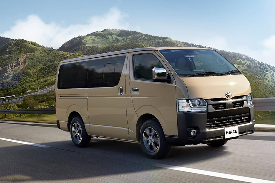 ハイエースバン新車情報