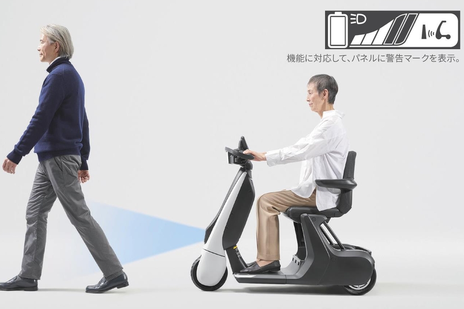 【モデル入り素材】C+walk S “Safety support”